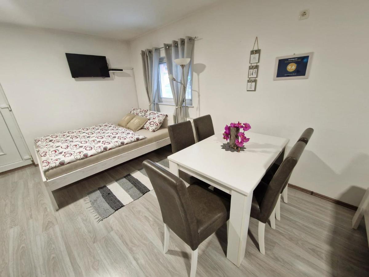 Guesthouse Ella 슬루니 외부 사진